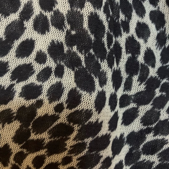 Lite weight dressy tank blouse - Picture 4 of 4